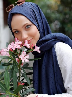Malika - Navy Blue Hijab - Sal Evi