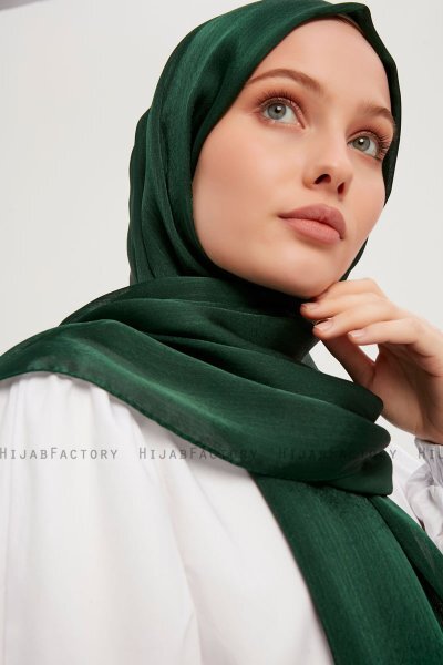 Berrak - Dark Green Janjanli Hijab