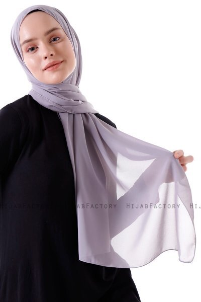 Hadise - Grey Chiffon Hijab