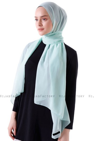 Hadise - Light Green Chiffon Hijab