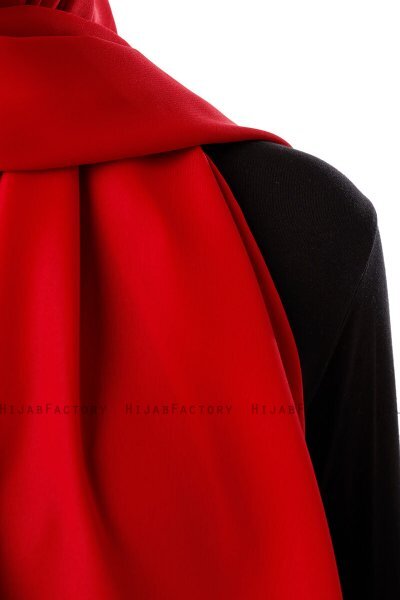 Hadise - Red Chiffon Hijab