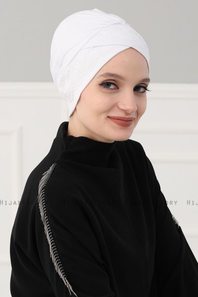 Molly - Creme Lace Cotton Turban