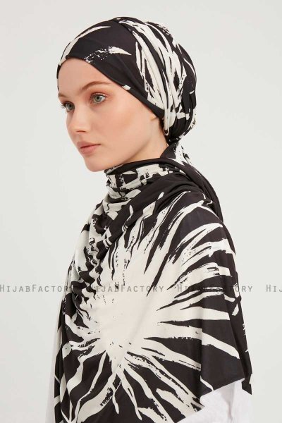 Ezmeray - Black Patterned Hijab