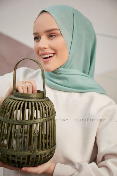 Silky Plain - Light Green Hijab
