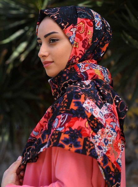 Marwa - Pink Patterned Crepe Hijab
