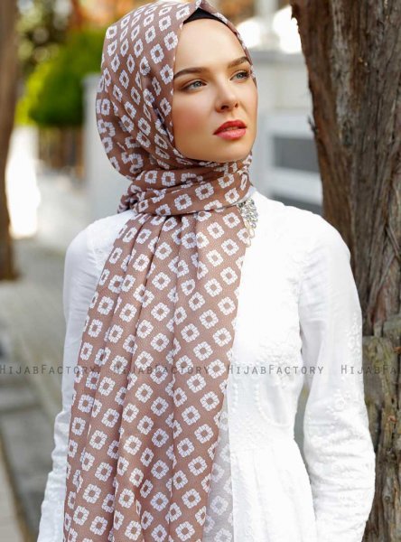 Nesrin - Brown Patterned Hijab