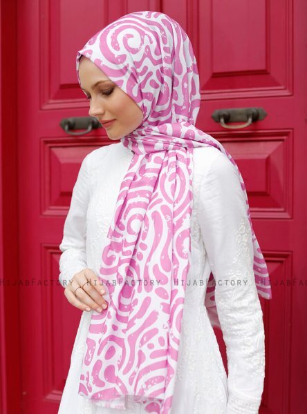 Yumna - Pink Patterned Hijab
