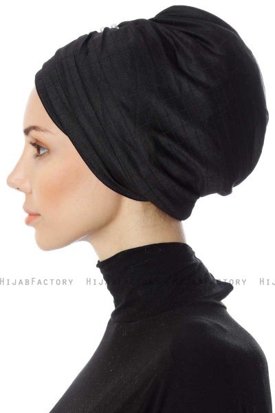 Yonca - Black Turban